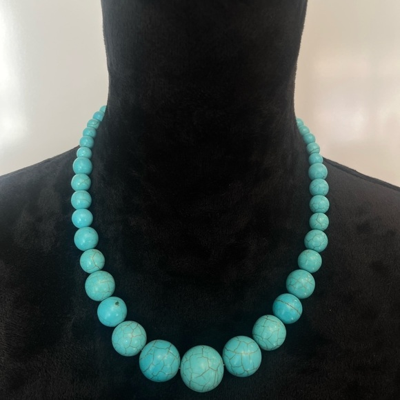 3 For $20! Turquoise Color Beaded Necklace with Graduated Spheres - Picture 1 of 4